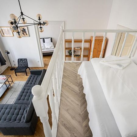 Setting Sun Apartment Budapest Esterno foto