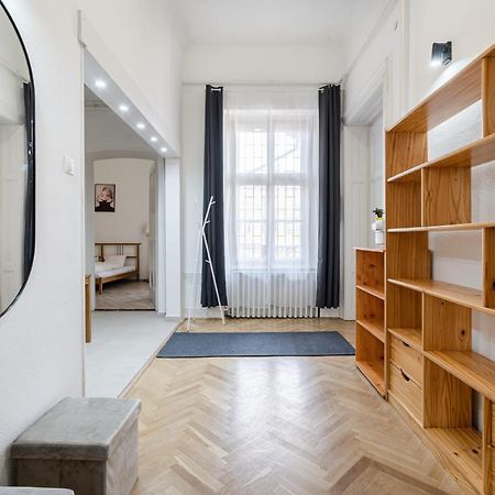 Setting Sun Apartment Budapest Esterno foto